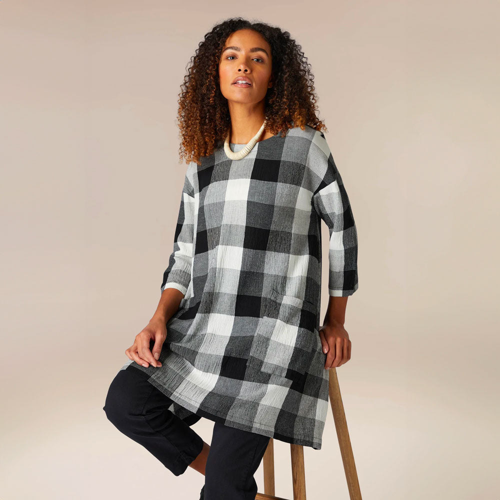 Sahara Crinkle Grid Check Tunic Black/White 3